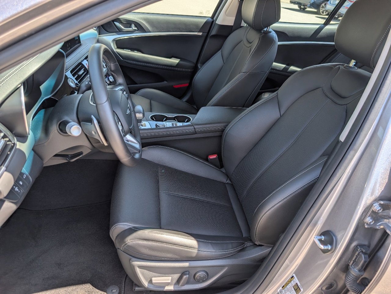 Used 2026 Genesis G70 2.5T image 2