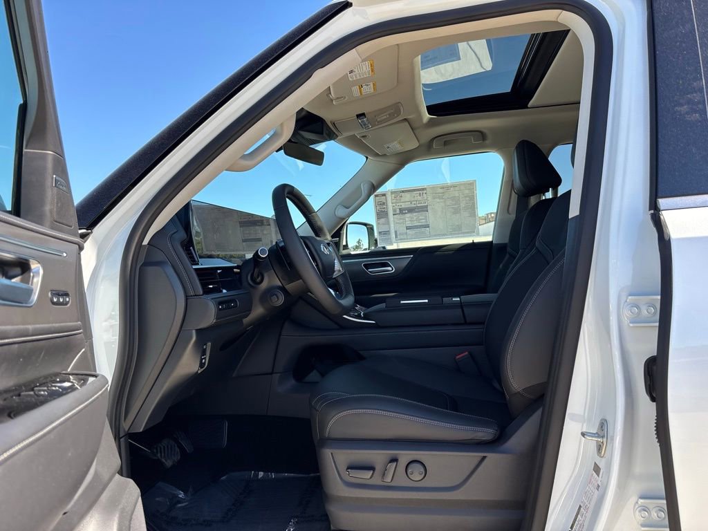 New 2026 INFINITI QX80 Pure image 5