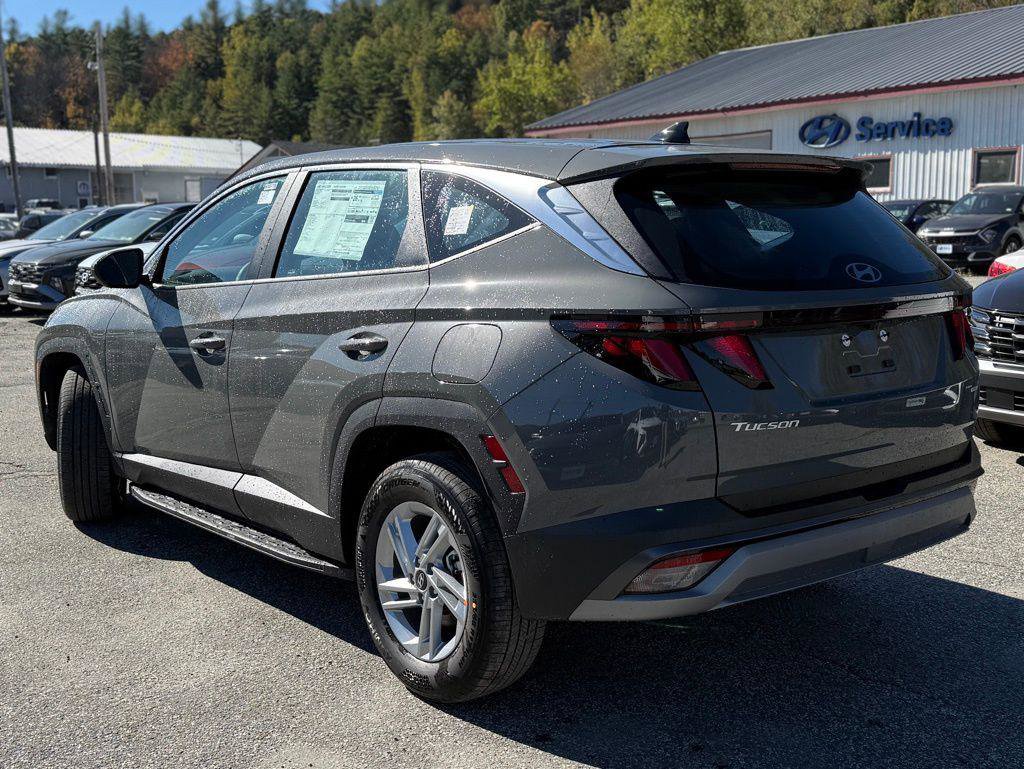 New 2026 Hyundai Tucson SE image 3