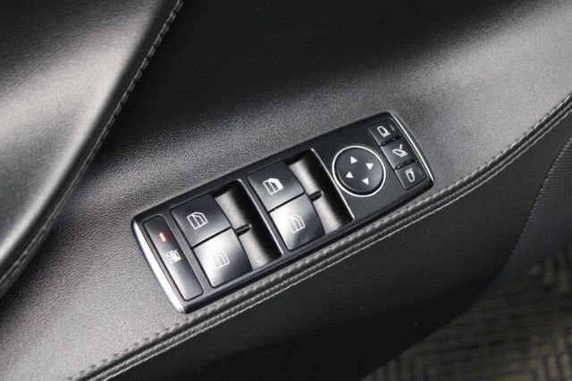 Used 2015 Tesla Model S 85 RWD image 11