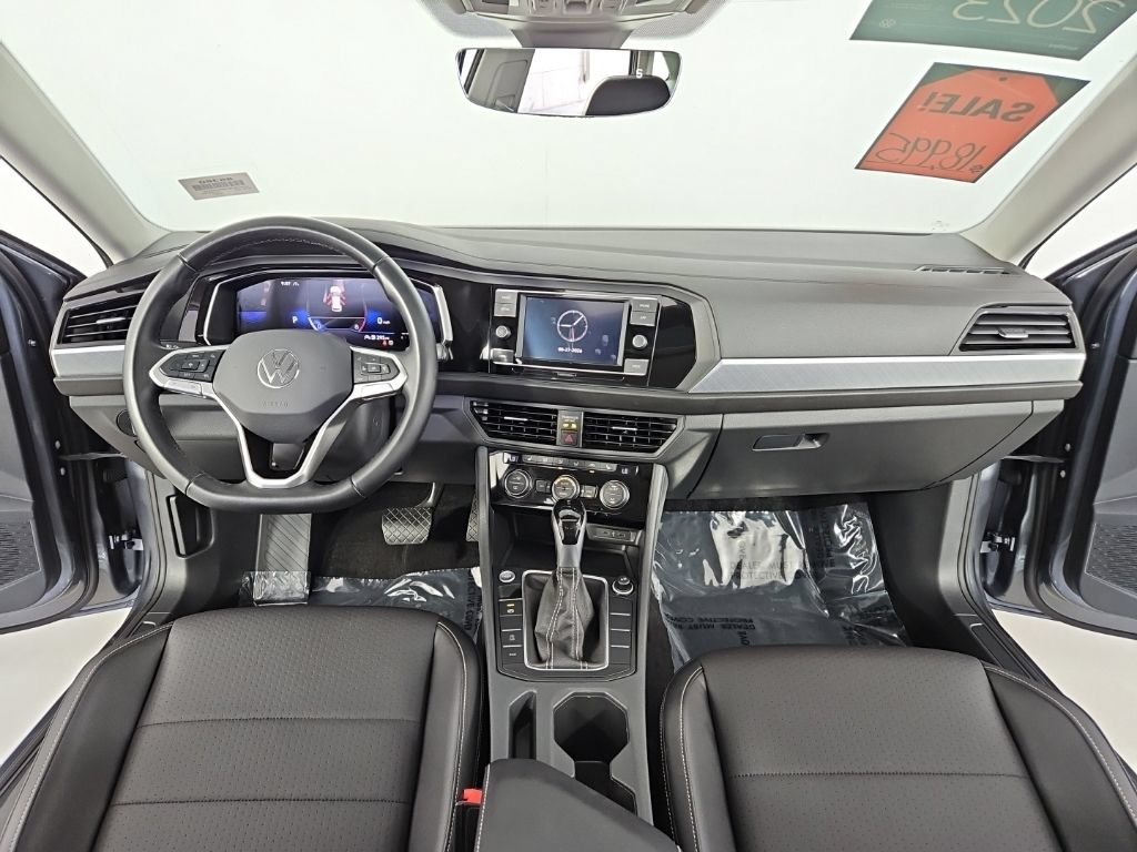 Used 2023 Volkswagen Jetta SE w/ Panoramic Sunroof Package FWD image 24
