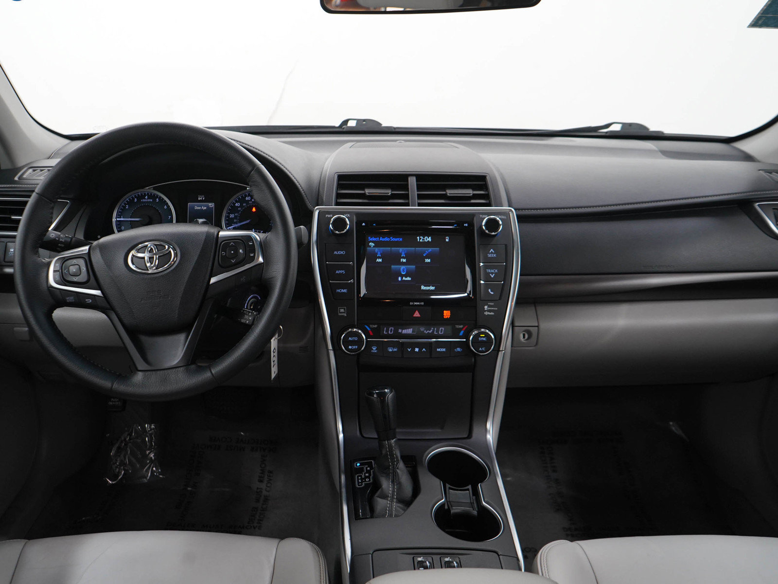 Used 2017 Toyota Camry XLE w/ Protection Package (Q2) FWD image 14