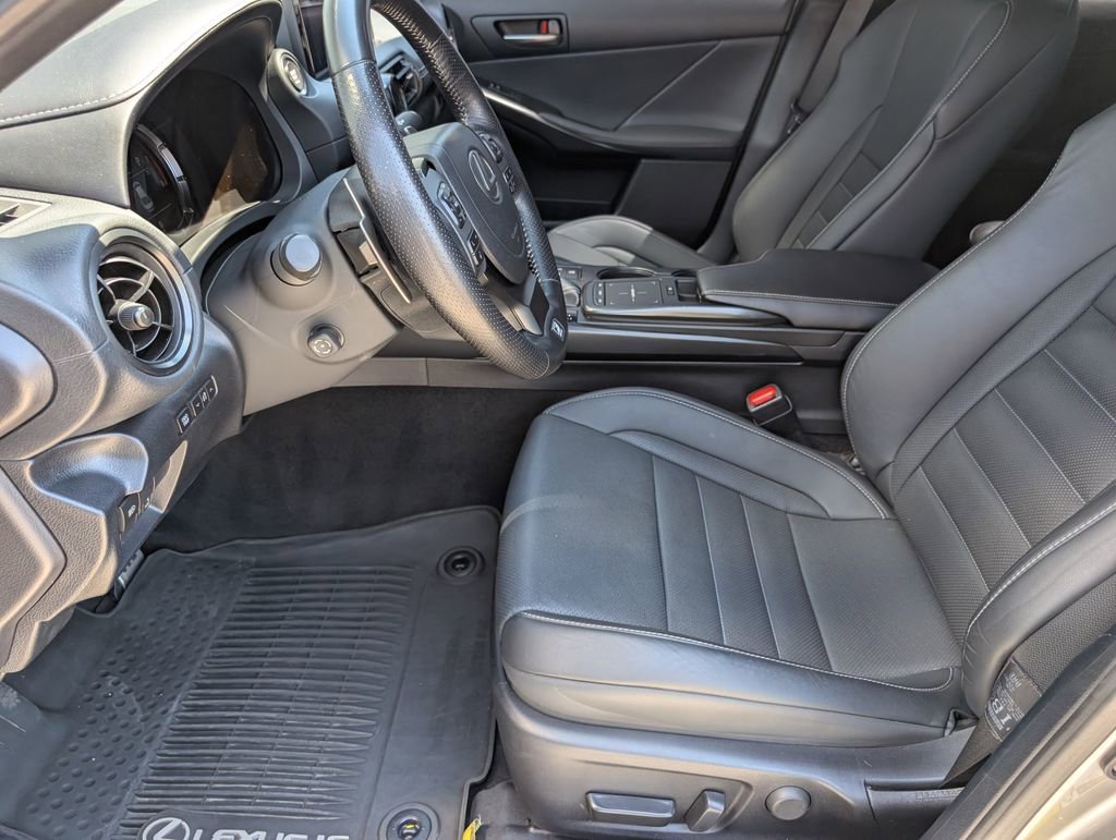 Used 2023 Lexus IS 350 F Sport w/ Navigation Package RWD image 12