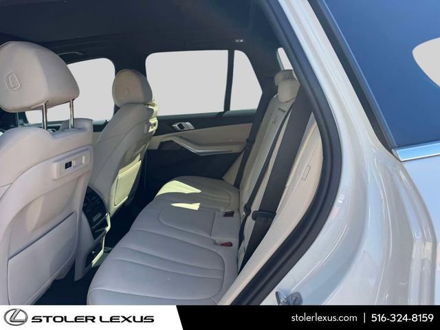 Used 2021 BMW X5 xDrive40i w/ Convenience Package AWD/4WD image 16