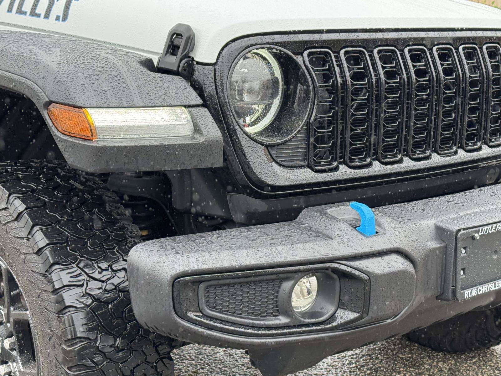 Certified 2024 Jeep Wrangler Unlimited AWD/4WD image 7