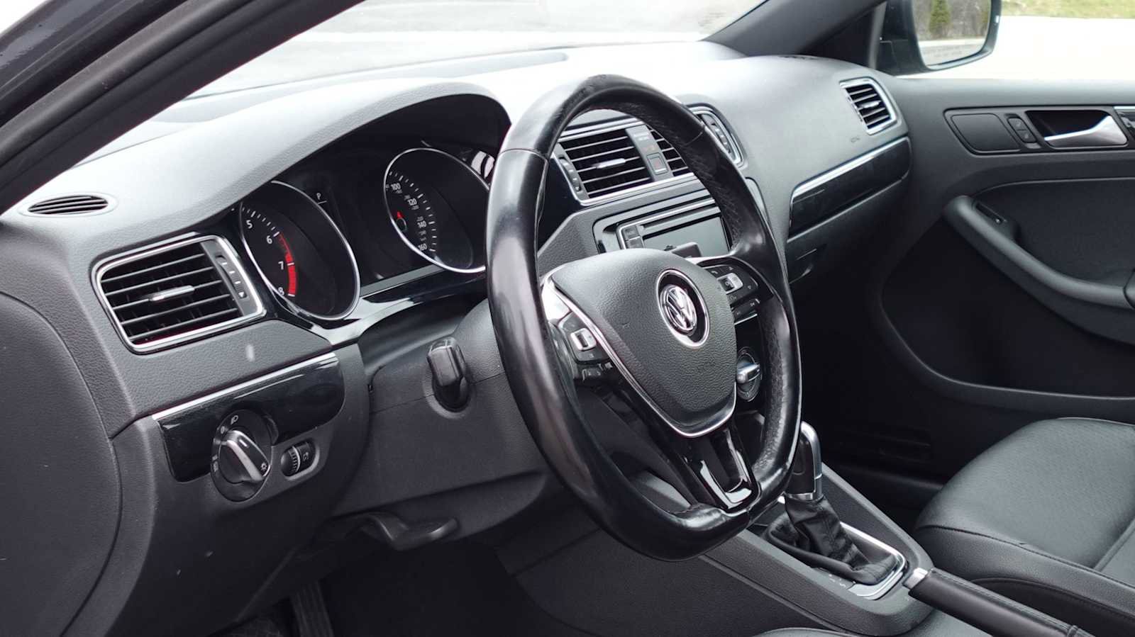 Used 2018 Volkswagen Jetta Sport image 26