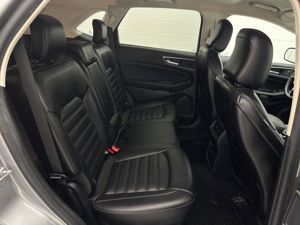 Used 2021 Ford Edge SEL image 38