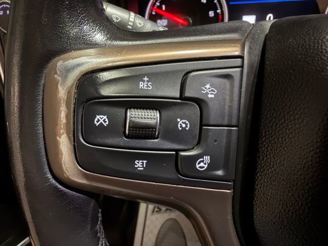 Used 2020 Chevrolet Silverado 1500 High Country w/ Technology Package AWD/4WD image 34