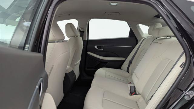 Used 2025 Hyundai Sonata SEL FWD image 17