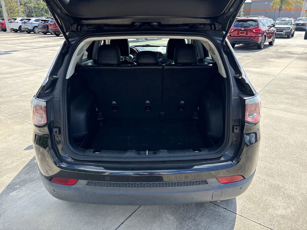 Used 2018 Jeep Compass Limited w/ Safe & Security Group FWD image 32
