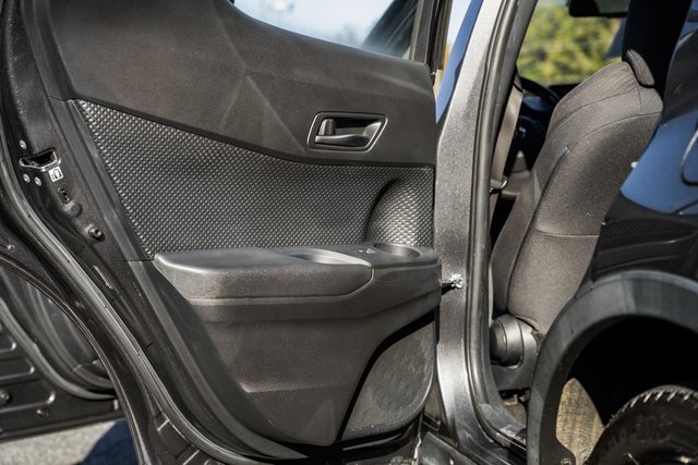 Used 2018 Toyota C-HR XLE image 31