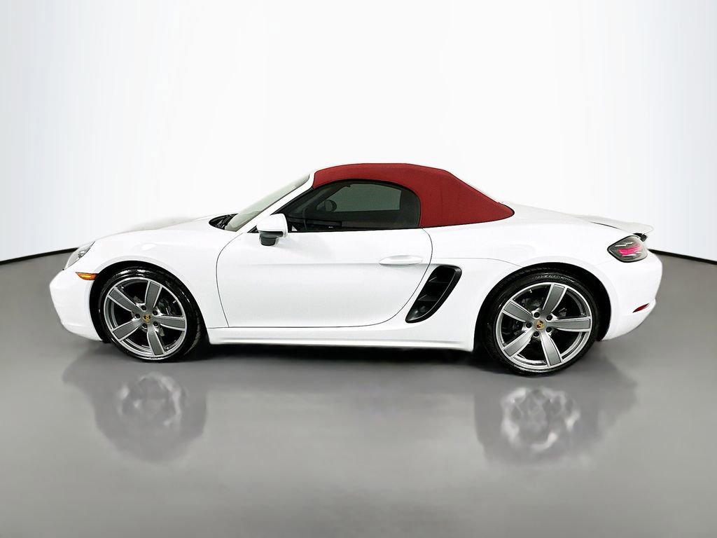 Used 2022 Porsche 718 Boxster image 8