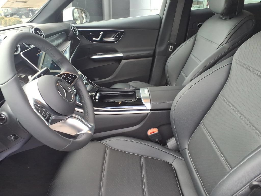 New 2026 Mercedes-Benz GLC 300 4MATIC image 14