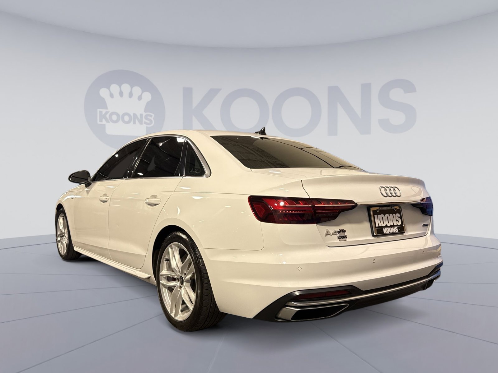 Used 2023 Audi A4 2.0T Premium Plus w/ Premium Plus Package AWD/4WD image 14