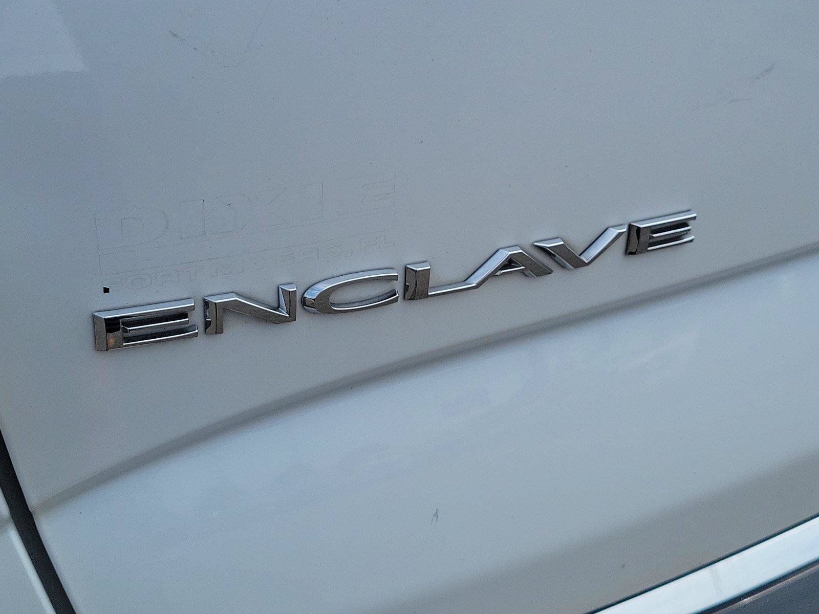 Used 2023 Buick Enclave Essence w/ Sport Touring Edition FWD image 6