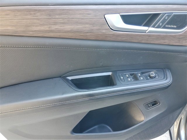 Used 2024 Volkswagen Atlas SEL Premium R-Line image 19