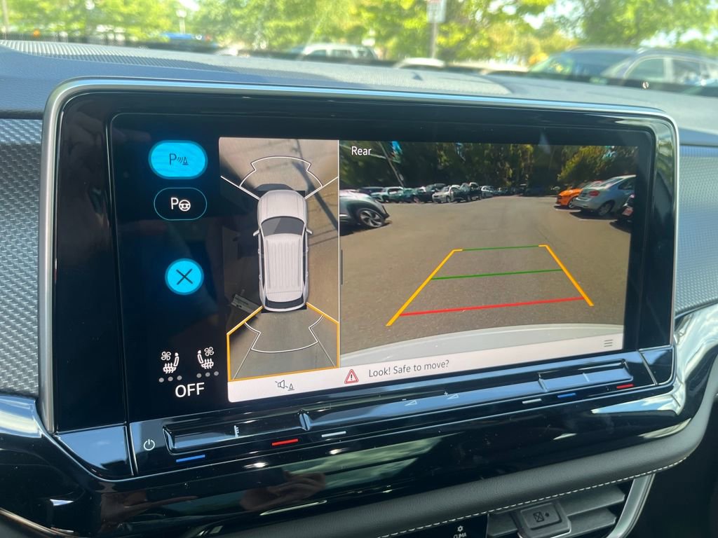 New 2026 Volkswagen Atlas Cross Sport SEL Premium R-Line image 13