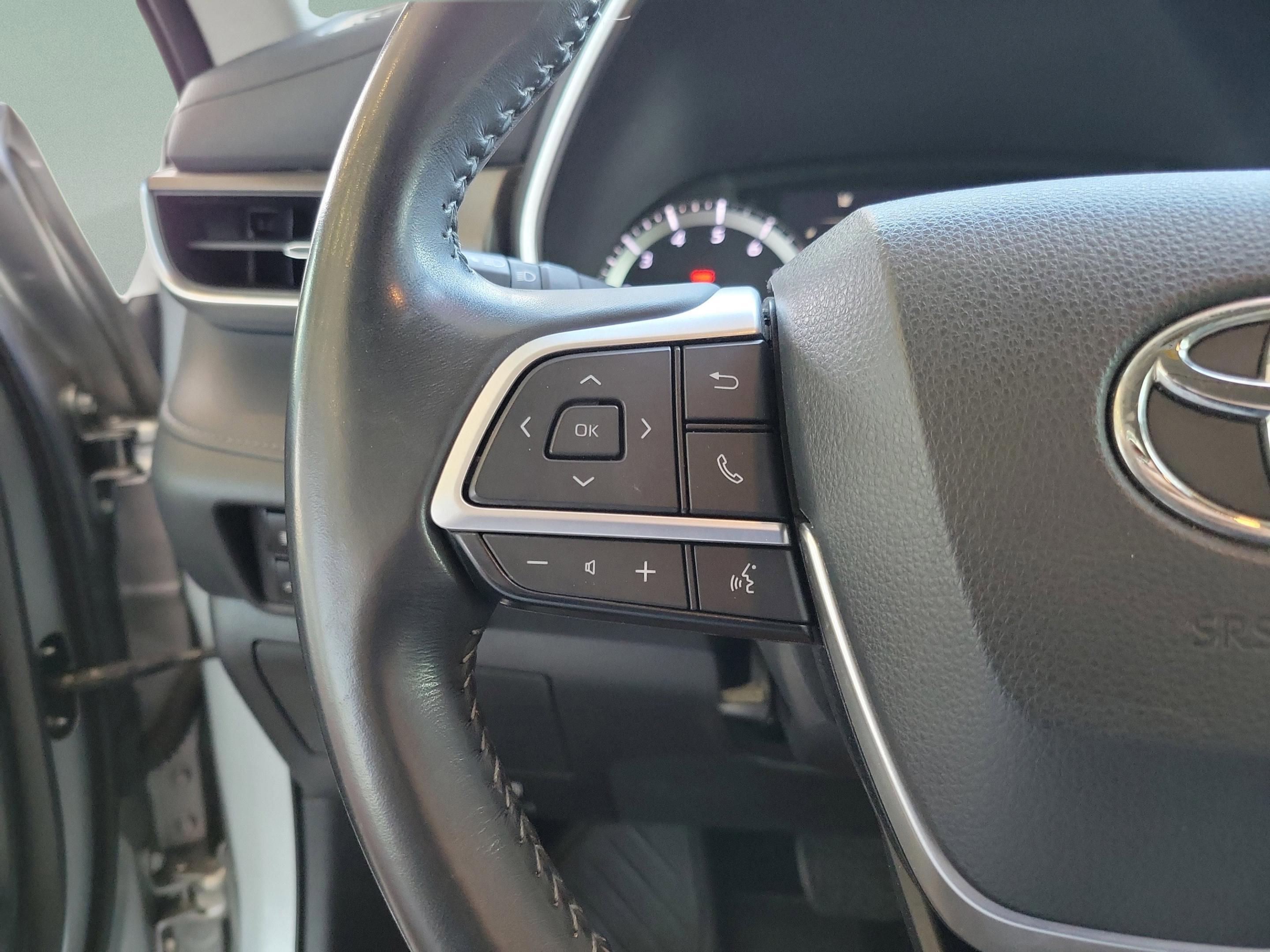 Used 2022 Toyota Highlander XLE image 17