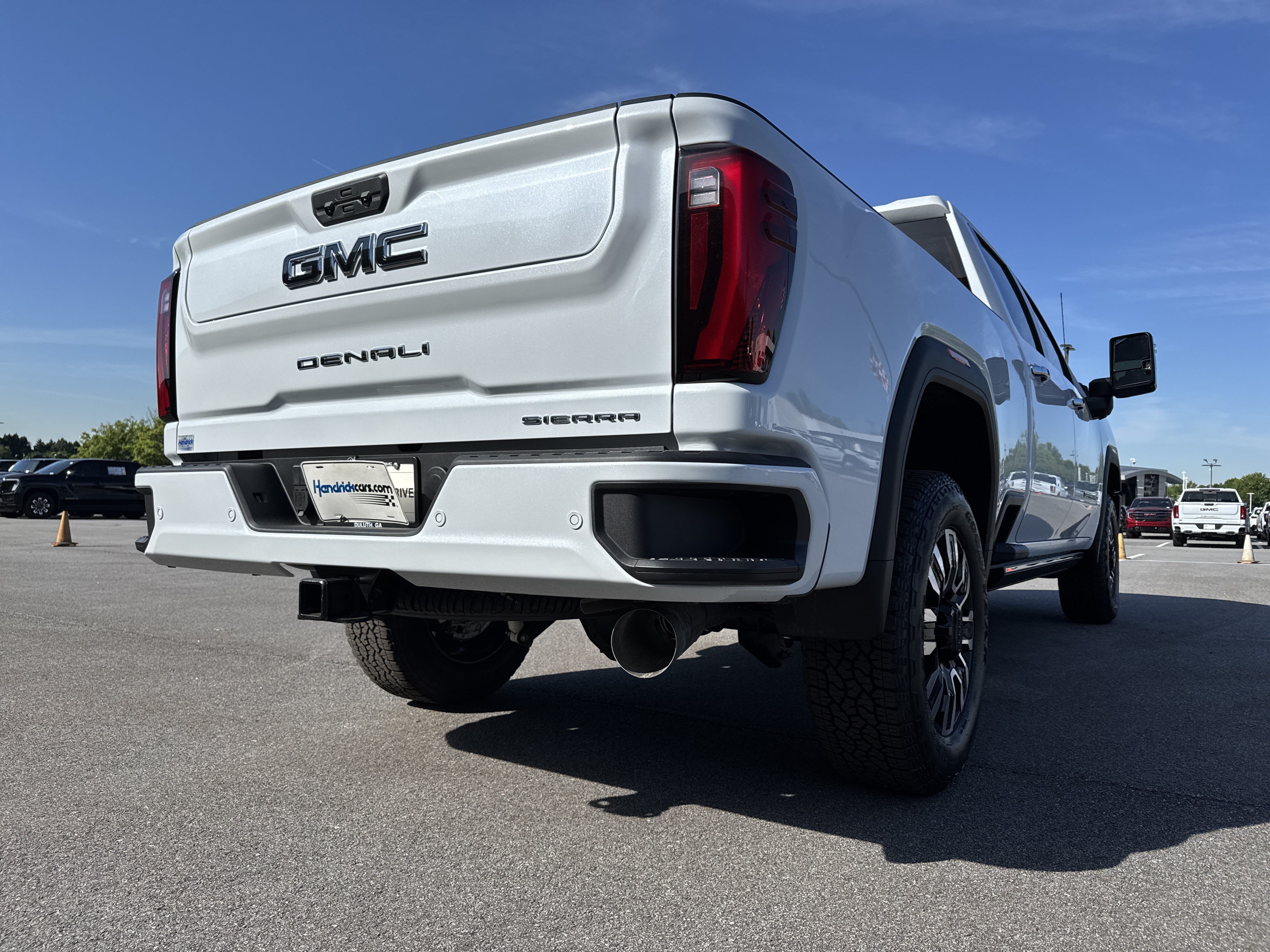 New 2026 GMC Sierra 2500 Denali Ultimate AWD/4WD image 9