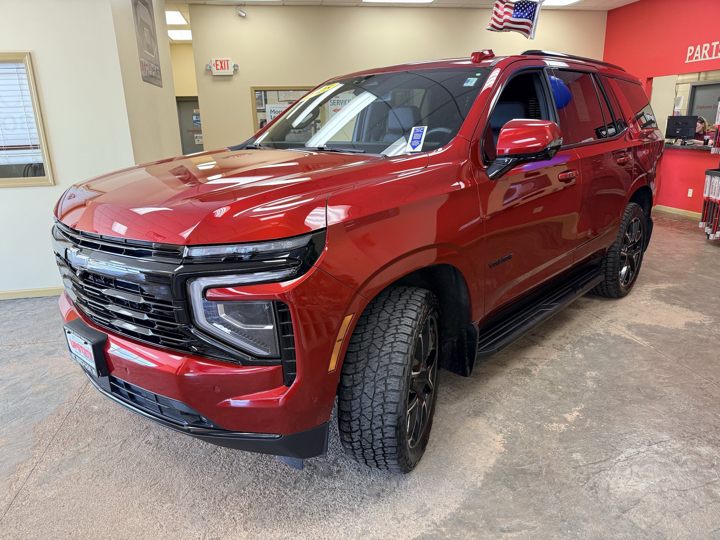 Used 2025 Chevrolet Tahoe RST w/ Comfort Package AWD/4WD image 3