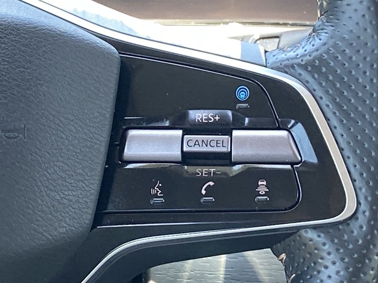 Certified 2023 Nissan Ariya FWD image 26