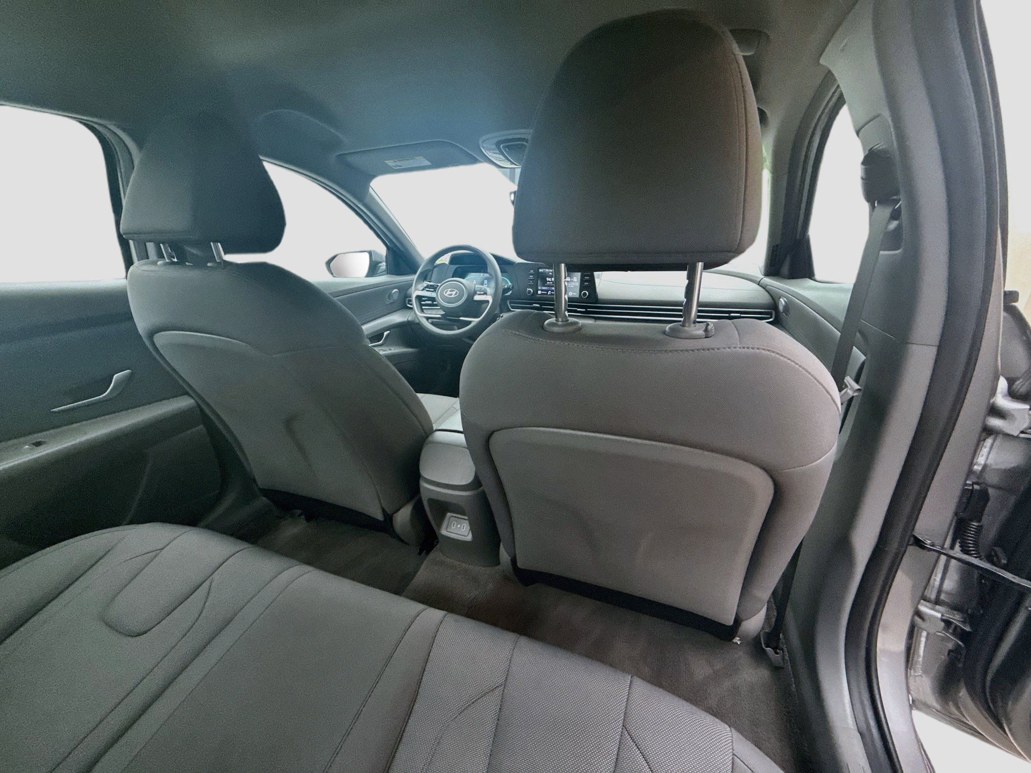 Used 2024 Hyundai Elantra SE FWD image 28