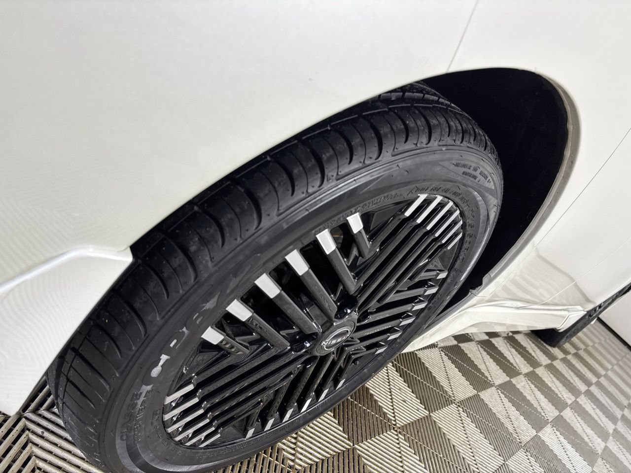 Used 2023 Nissan Leaf SV Plus FWD image 29