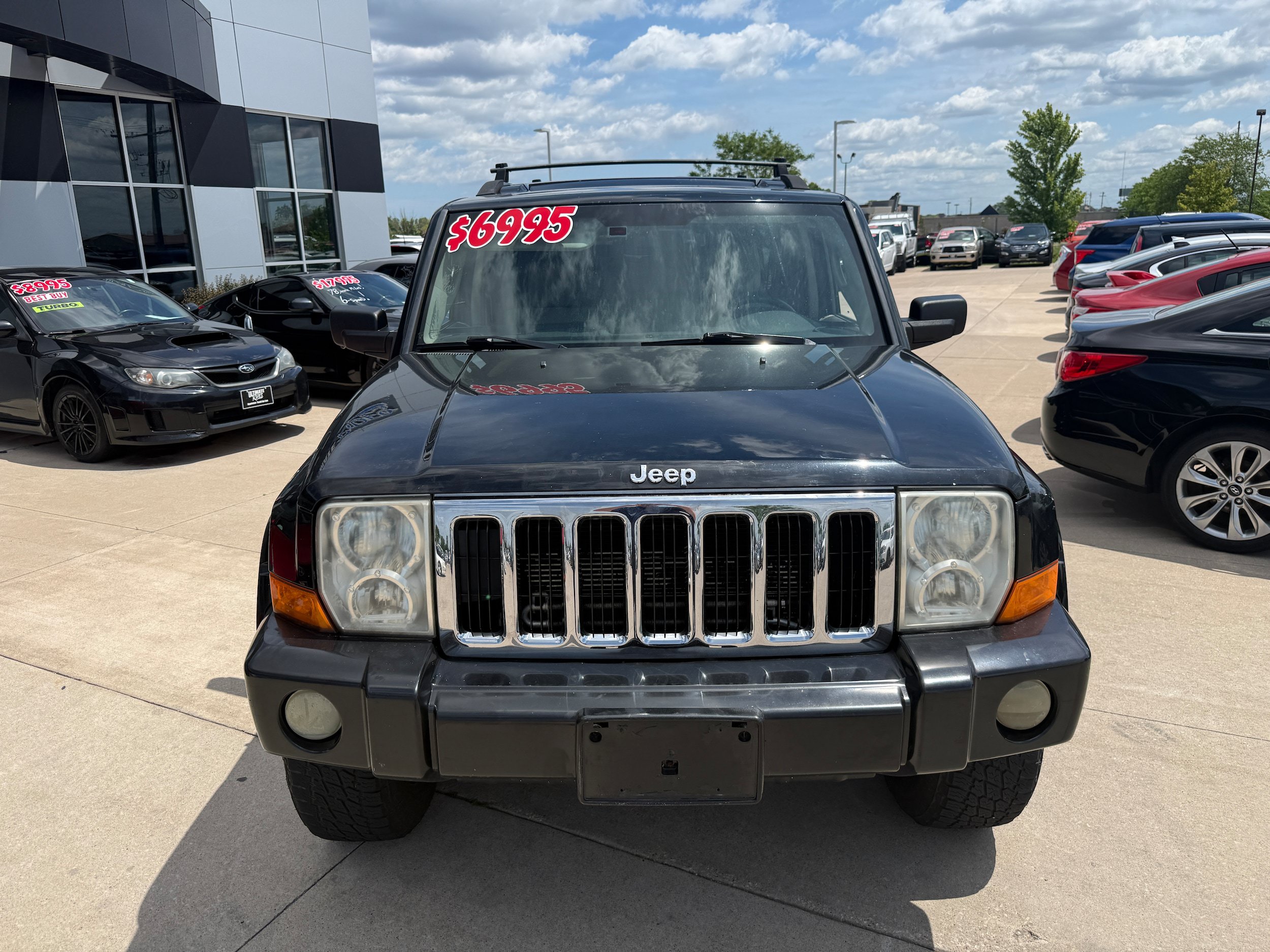 Used 2006 Jeep Commander Limited w/ Trailer Tow Group IV AWD/4WD image 3
