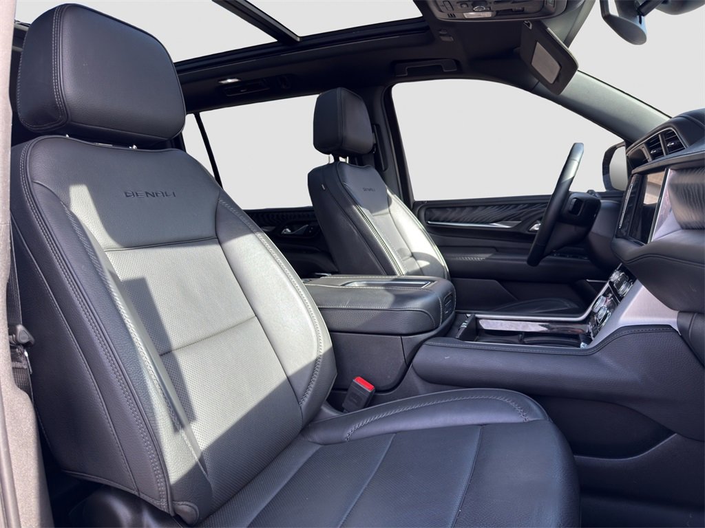 Used 2023 GMC Yukon XL Denali image 20