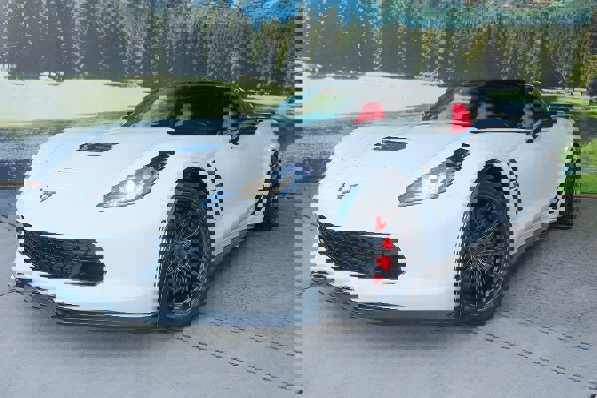 Used 2019 Chevrolet Corvette Grand Sport w/ Carbon Flash Badge Package