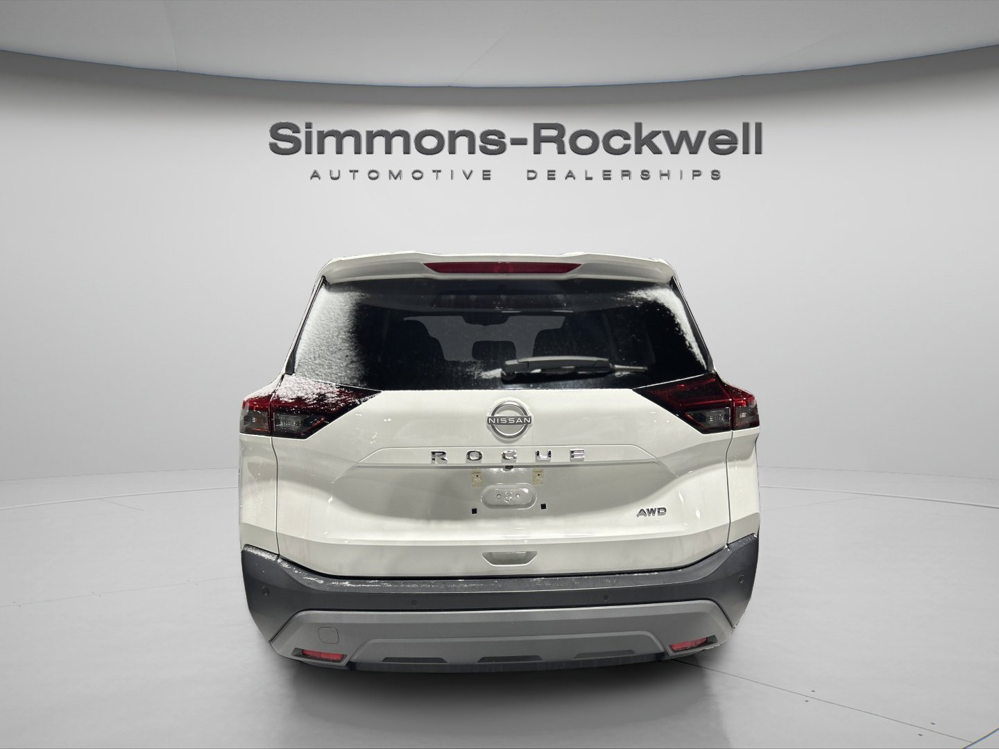 Used 2023 Nissan Rogue S image 5