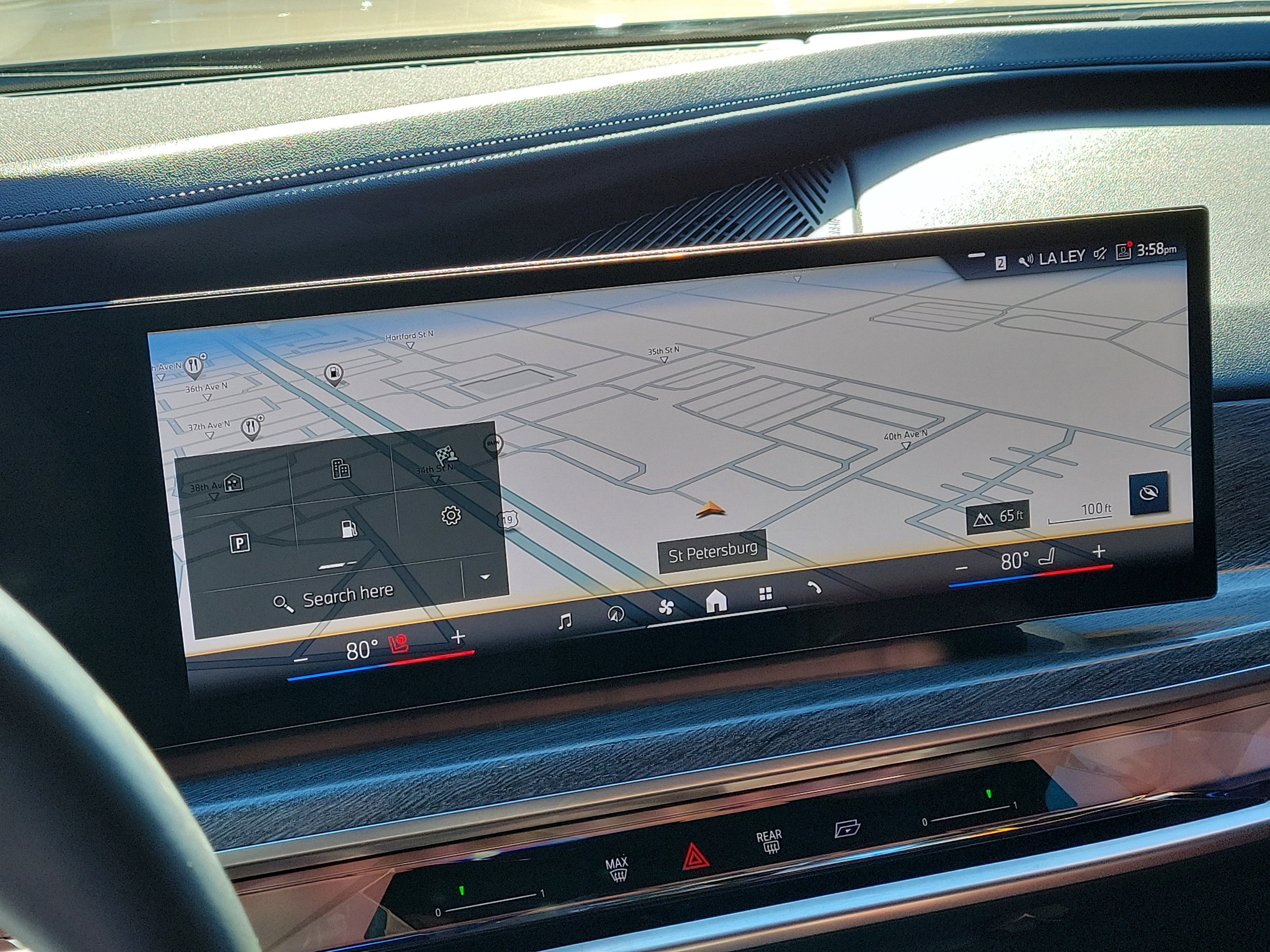 Used 2023 BMW 740i image 23