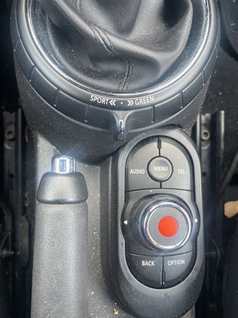 Used 2017 MINI Cooper Base image 18