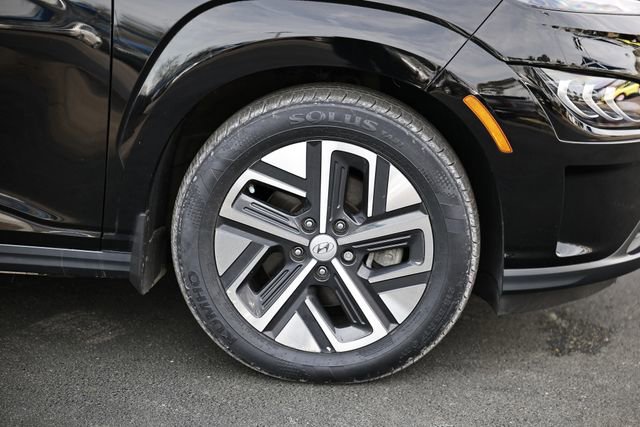 Used 2023 Hyundai Kona Limited image 5