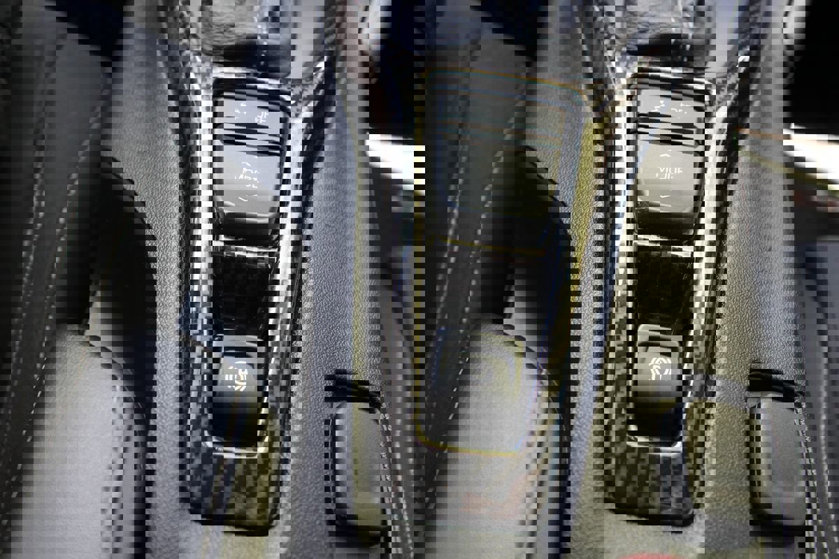 Used 2019 Chevrolet Camaro SS image 39