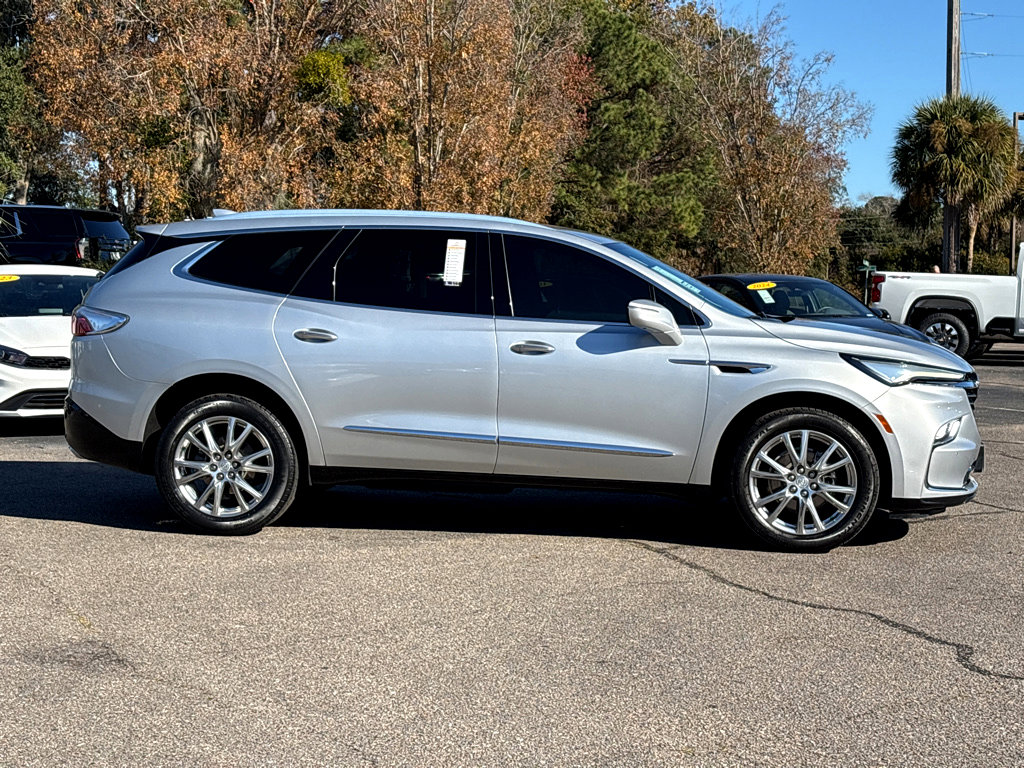 Used 2022 Buick Enclave Premium image 33