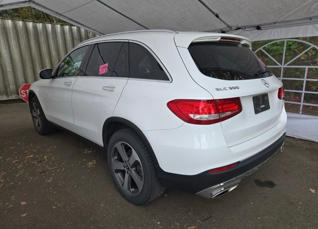 Used 2019 Mercedes-Benz GLC 300 4MATIC image 5