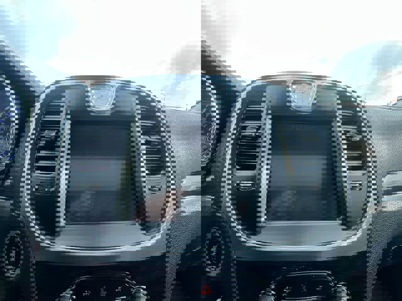 Used 2016 Chrysler 300 Limited w/ Driver Convenience Group image 17