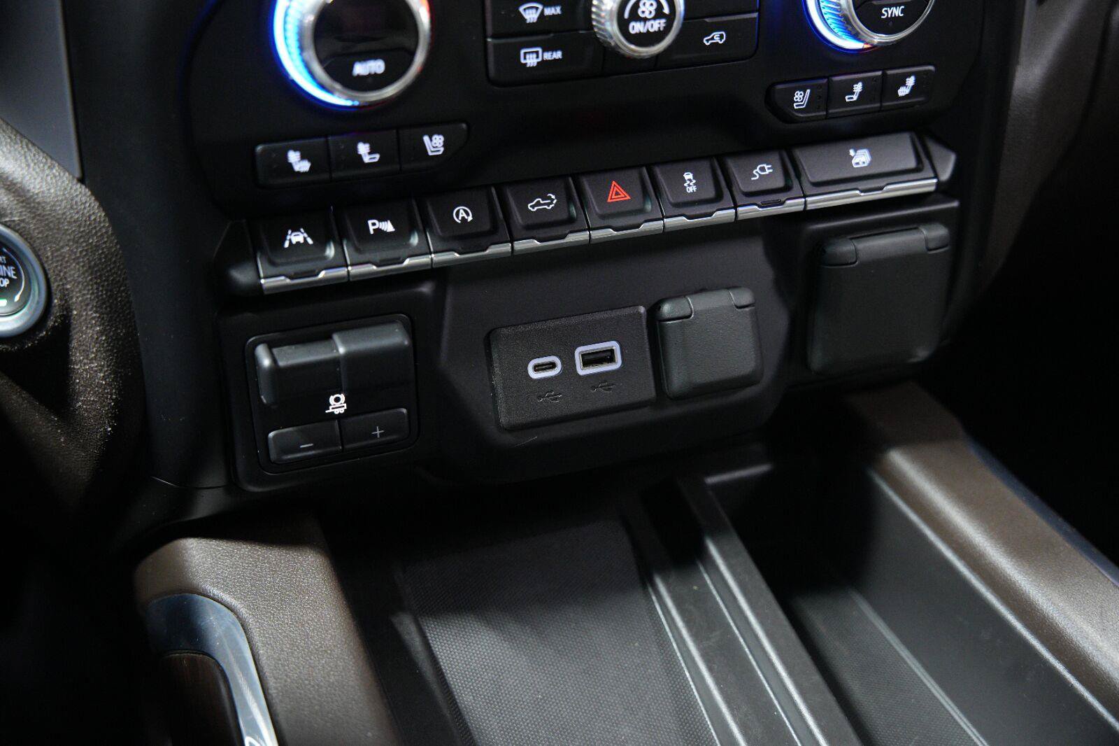 Certified 2021 GMC Sierra 1500 SLT AWD/4WD image 49