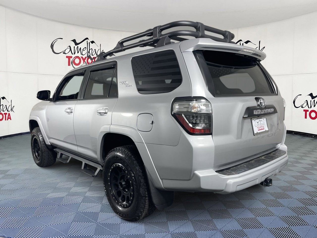 Used 2022 Toyota 4Runner TRD Off-Road Premium w/ Moonroof Package AWD/4WD image 5
