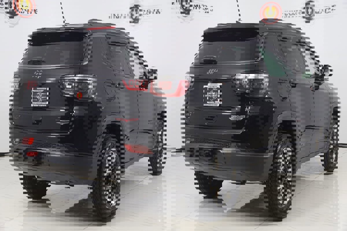 Used 2018 Jeep Compass Trailhawk w/ Safe & Security Group image 3