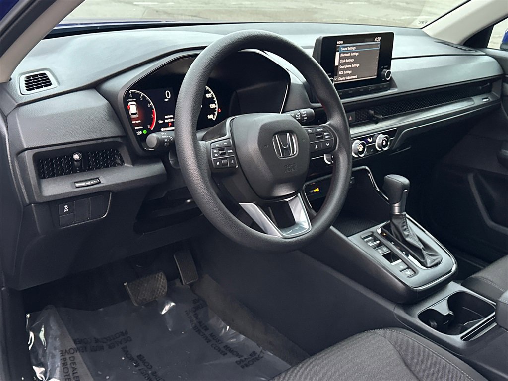 Used 2025 Honda CR-V LX image 16