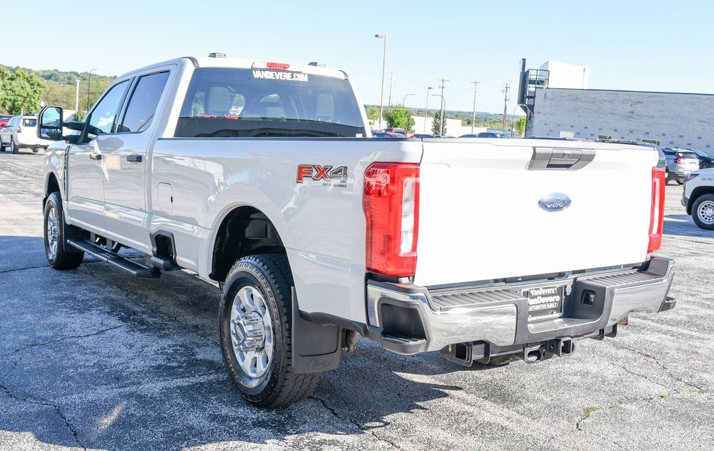 Used 2024 Ford F250 XLT w/ FX4 Off-Road Package image 11