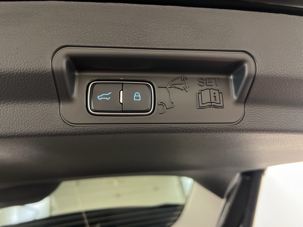 New 2026 Ford Explorer Active w/ Active Comfort Package AWD/4WD image 32