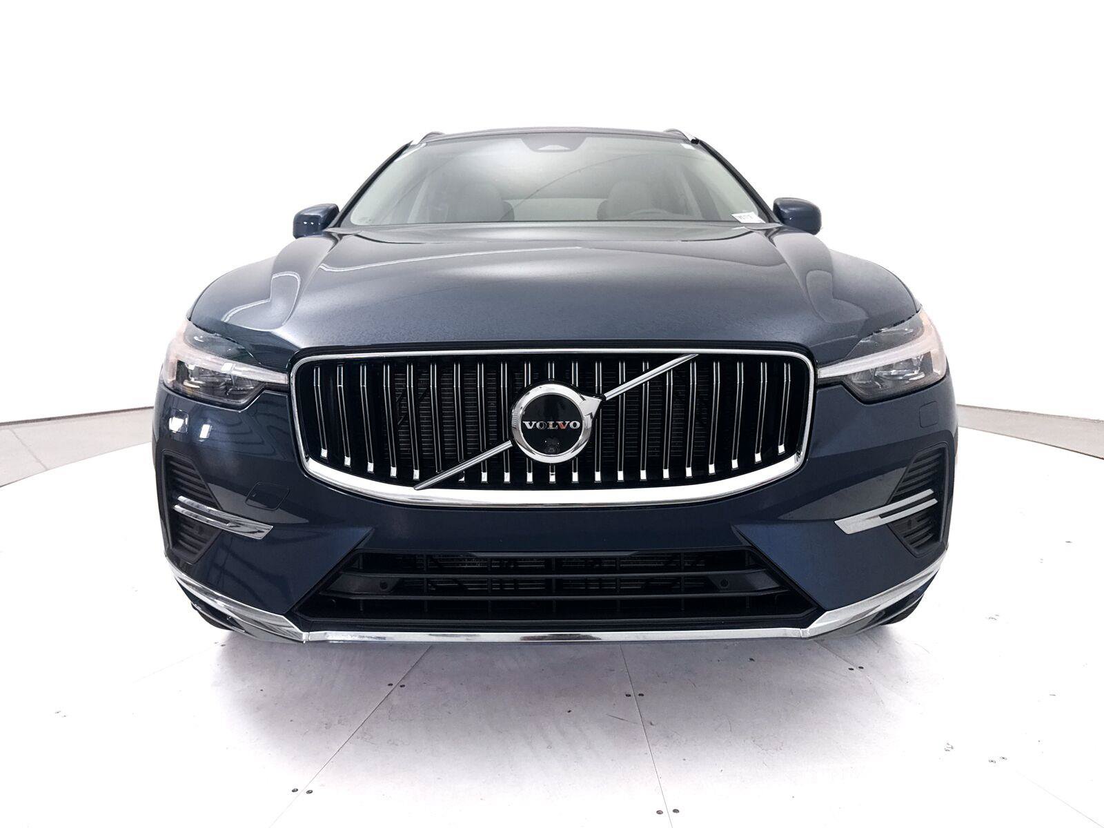 Used 2023 Volvo XC60 B5 Ultimate w/ Climate Package AWD/4WD image 13