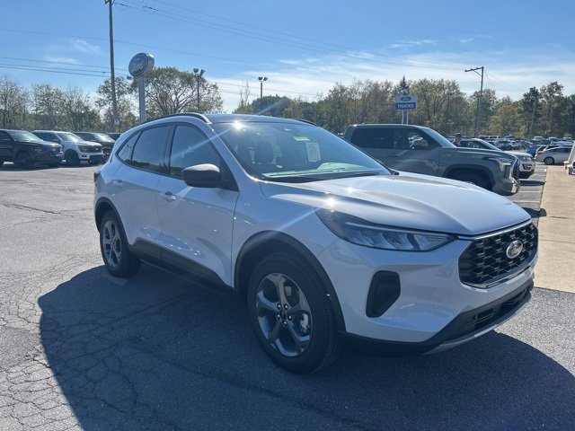 New 2026 Ford Escape ST-Line w/ Tech Pack #1 image 3