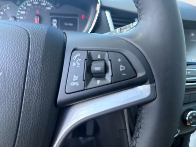 Used 2021 Chevrolet Trax LT w/ Sport Edition FWD image 26