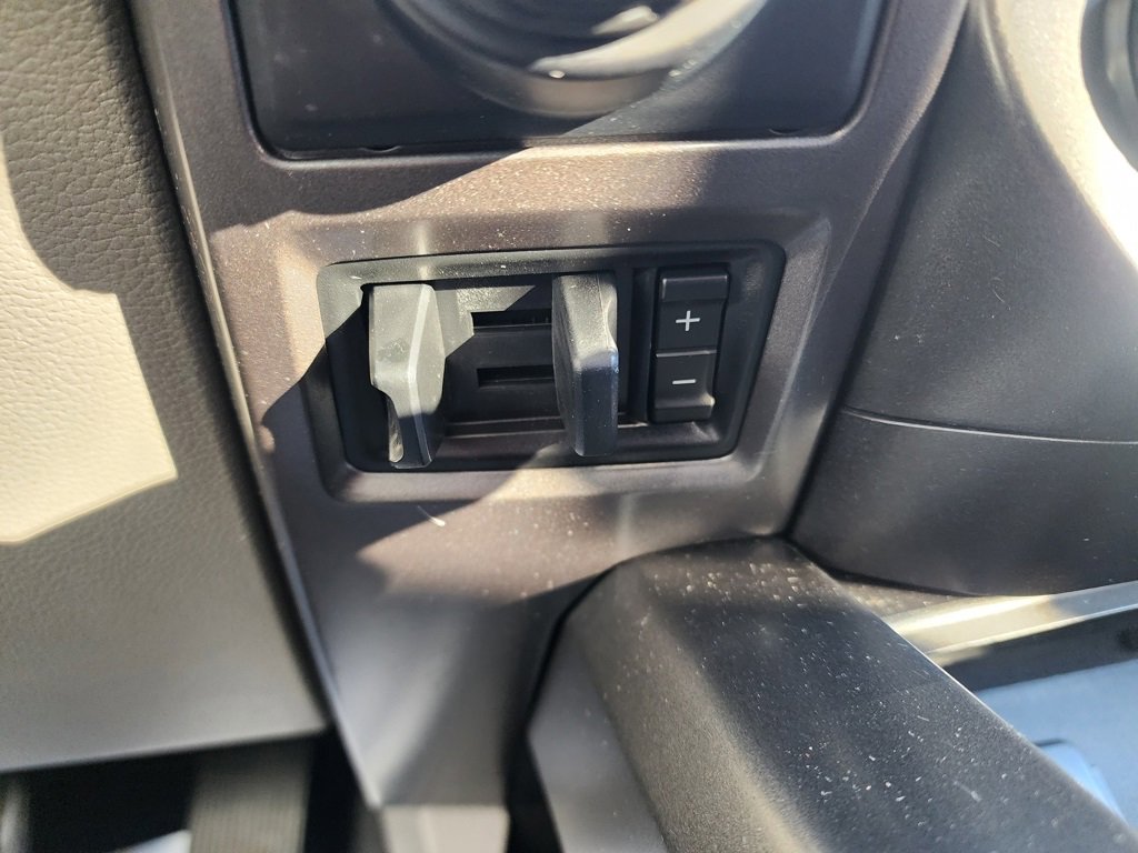 Used 2016 Ford F150 XLT w/ Equipment Group 302A Luxury image 37