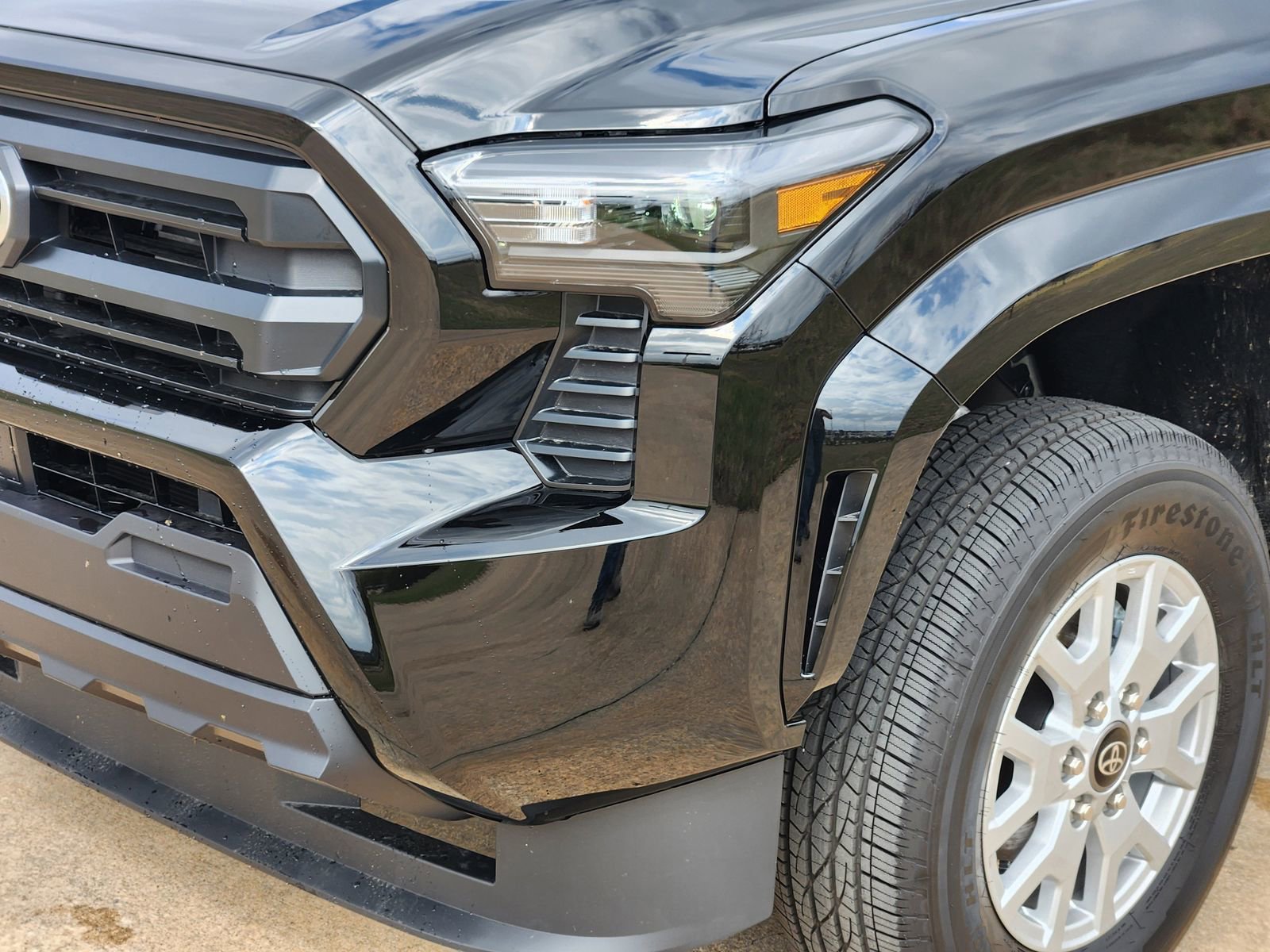 New 2026 Toyota Tacoma SR image 9