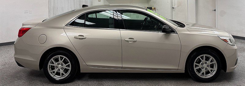 Used 2013 Chevrolet Malibu LS image 4